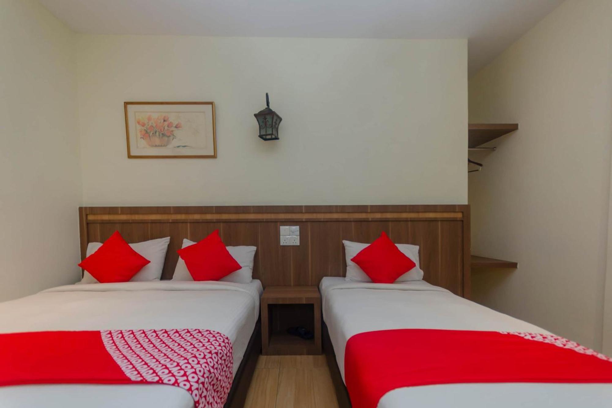 Super Oyo 596 The Vintage Hotel Johor Bahru Bagian luar foto