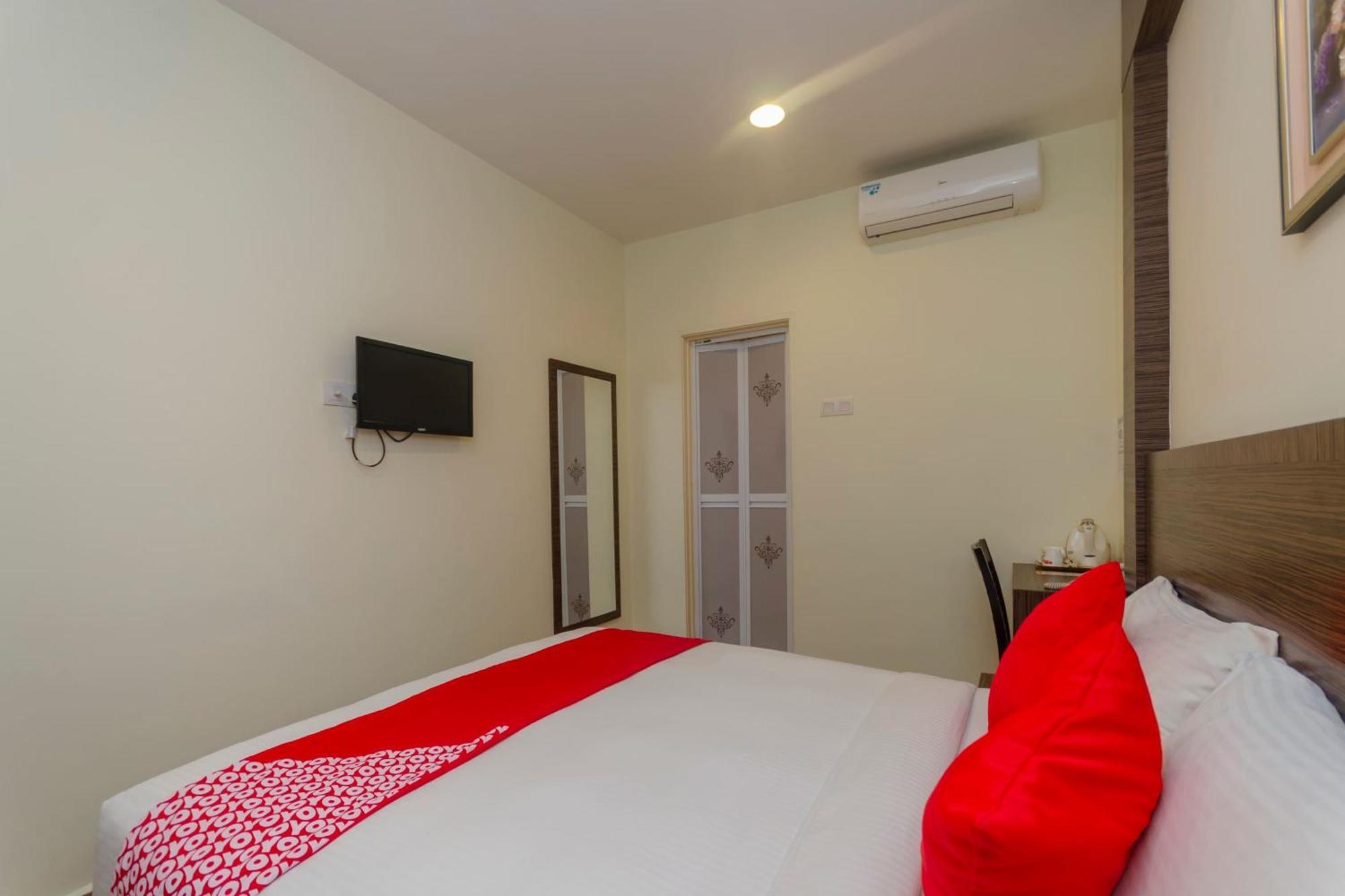 Super Oyo 596 The Vintage Hotel Johor Bahru Bagian luar foto