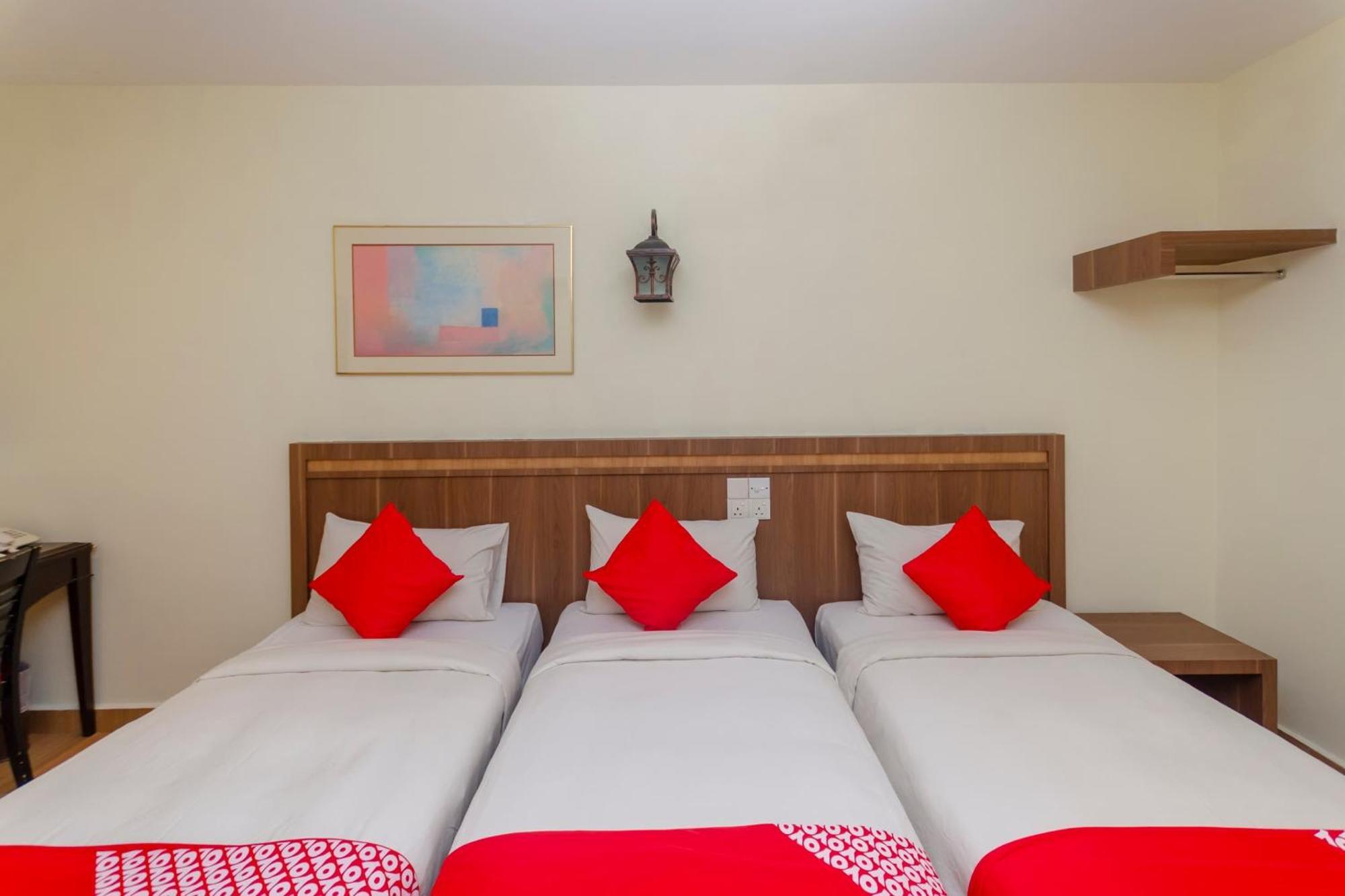 Super Oyo 596 The Vintage Hotel Johor Bahru Bagian luar foto