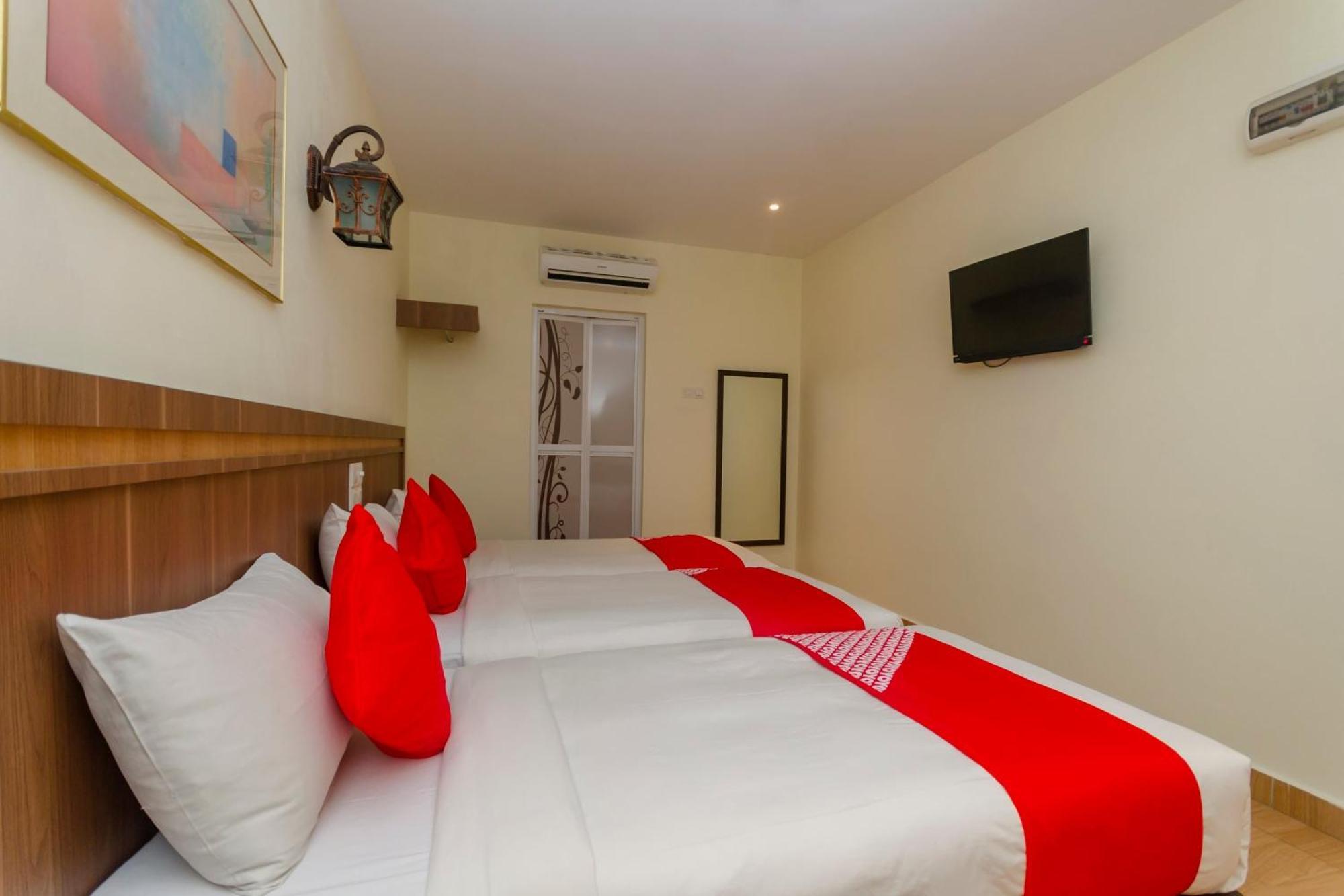 Super Oyo 596 The Vintage Hotel Johor Bahru Bagian luar foto