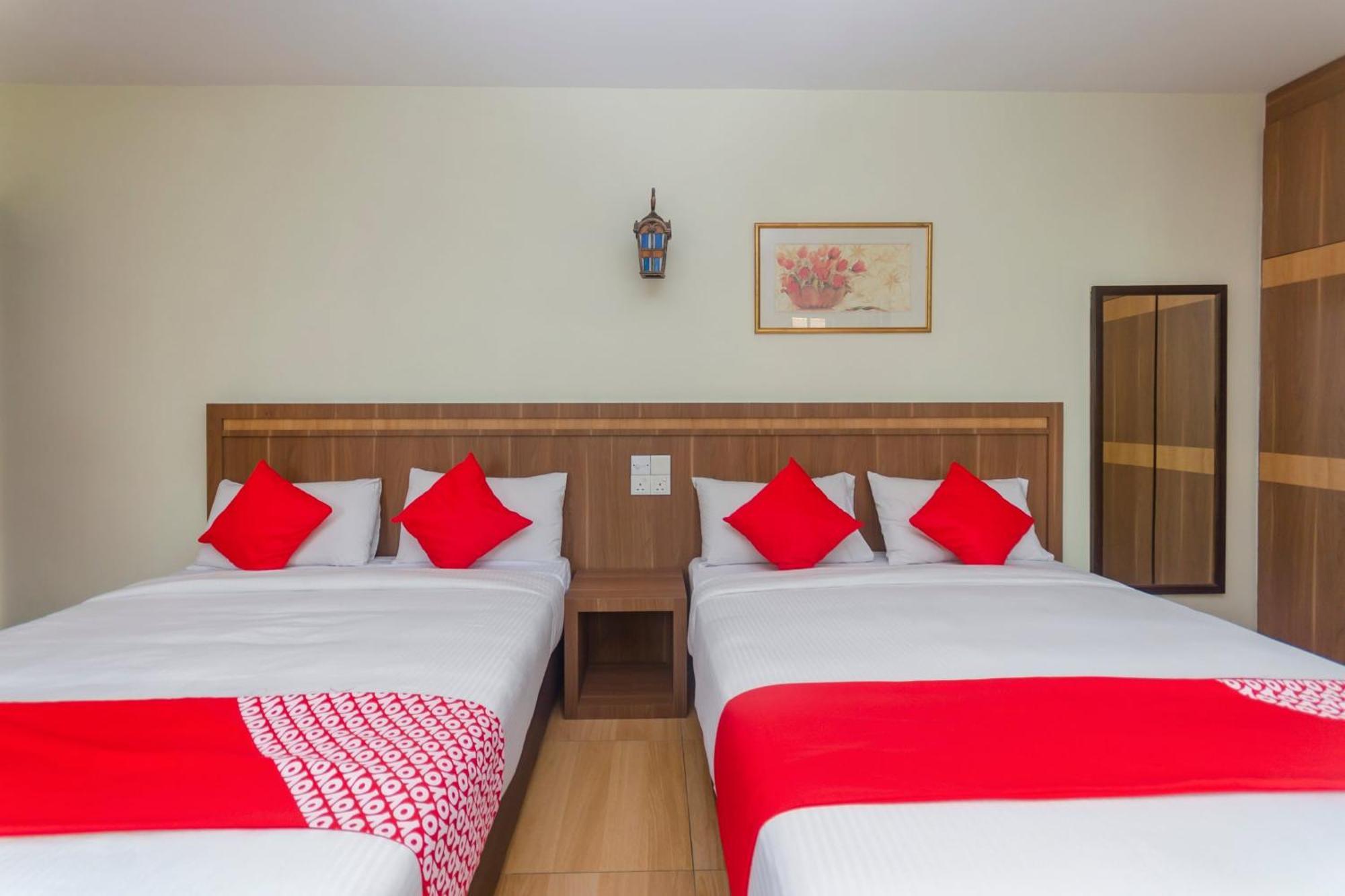 Super Oyo 596 The Vintage Hotel Johor Bahru Bagian luar foto