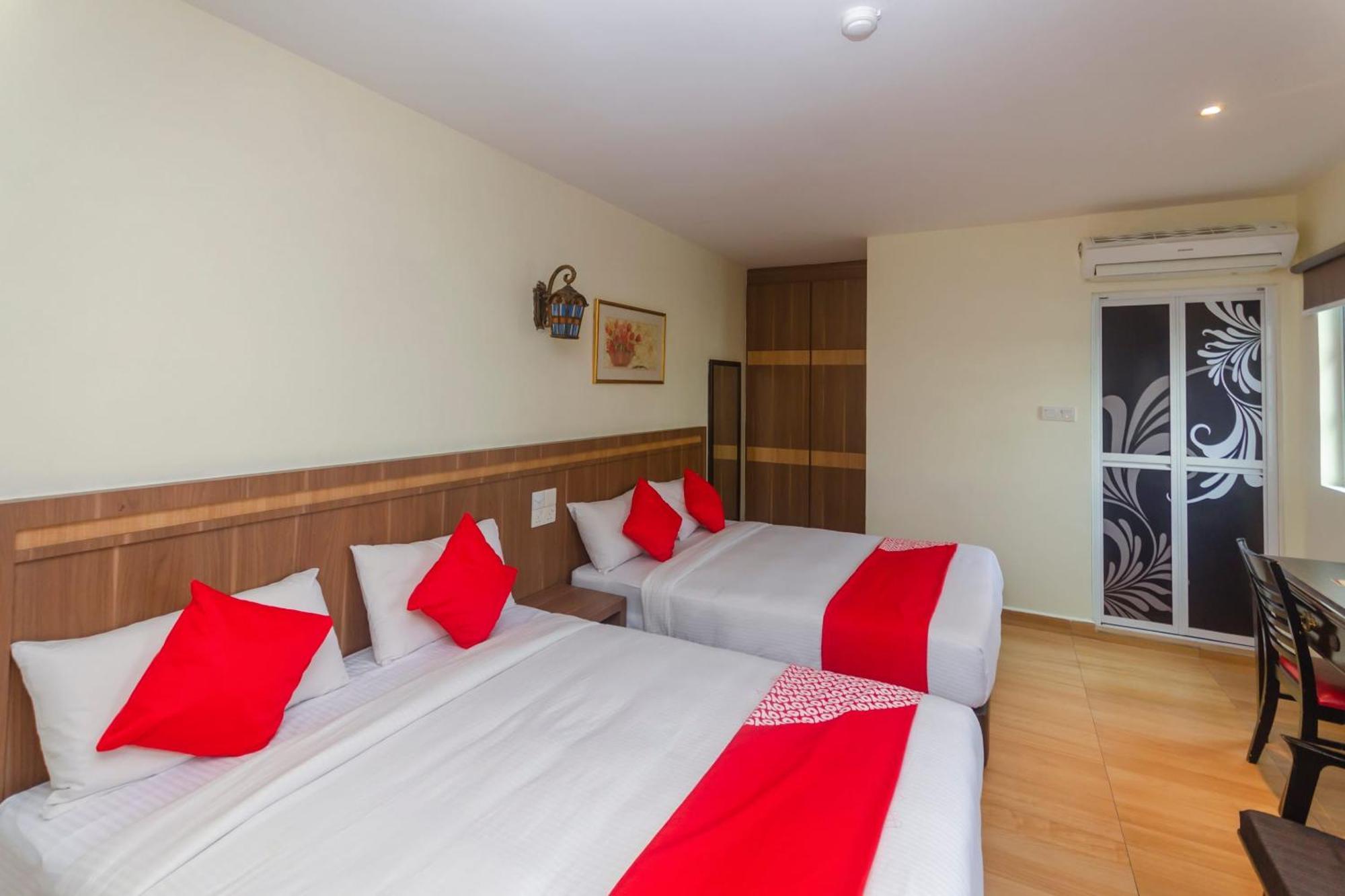 Super Oyo 596 The Vintage Hotel Johor Bahru Bagian luar foto